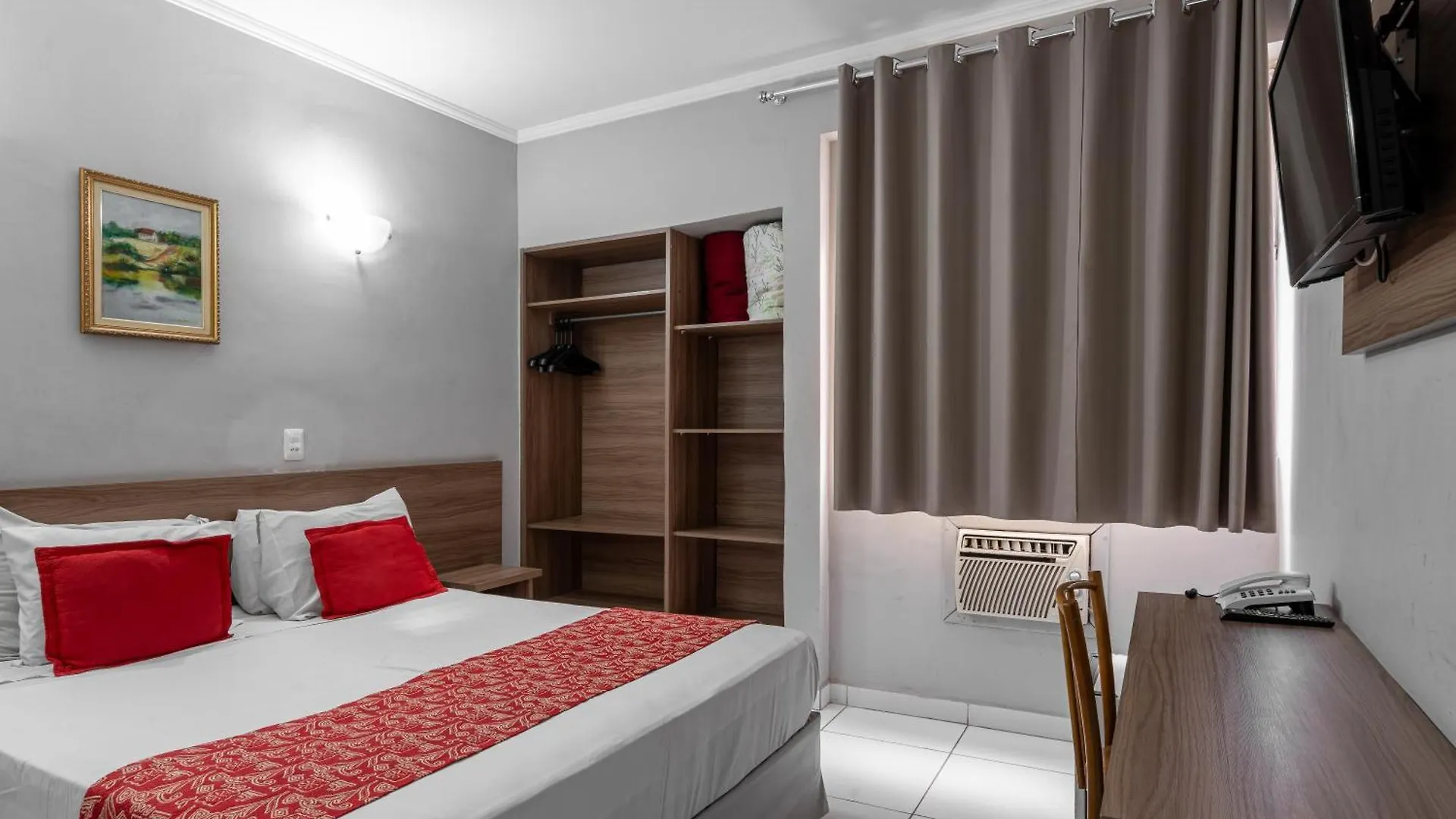 Plaza Hotel São José dos Campos 2*,  Brasil